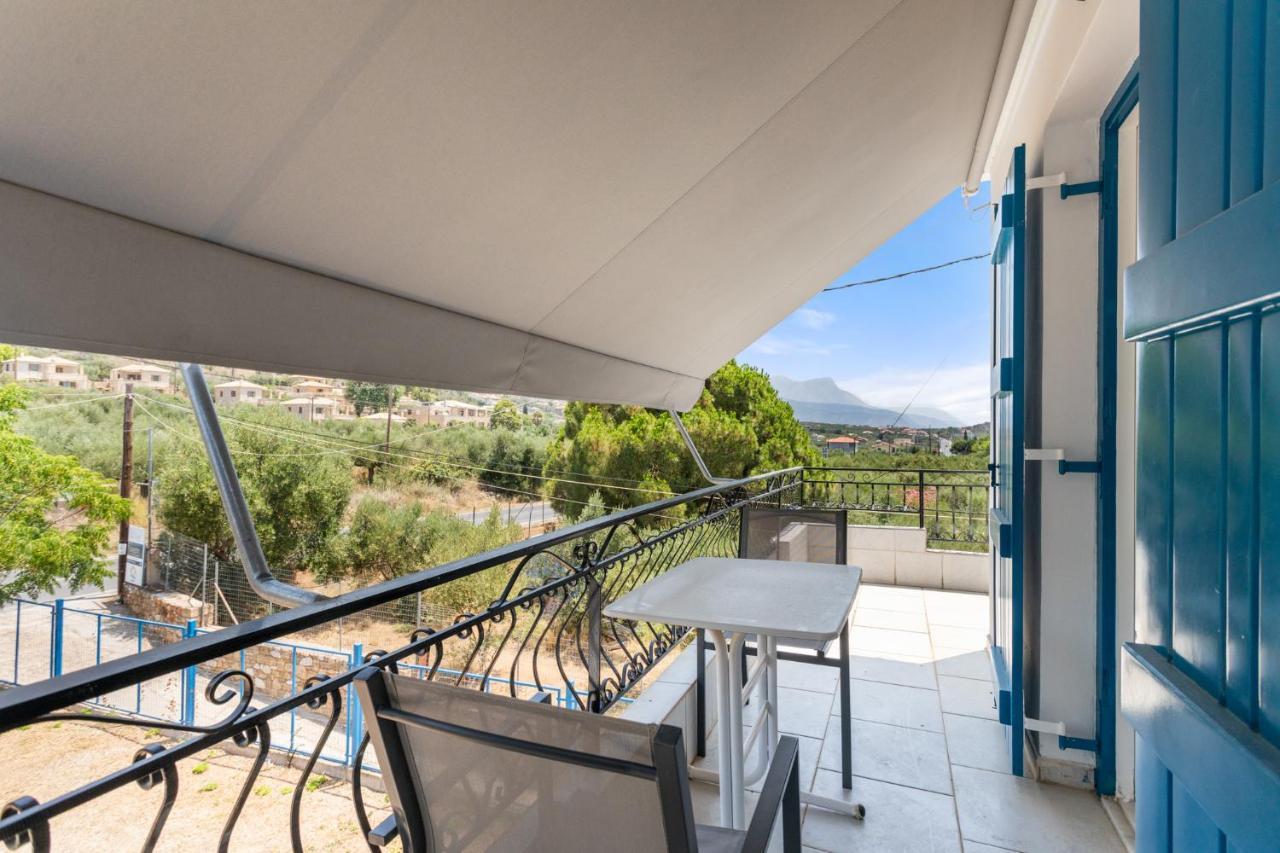 Nikolas Apartments Stoupa Lévktron Exterior foto
